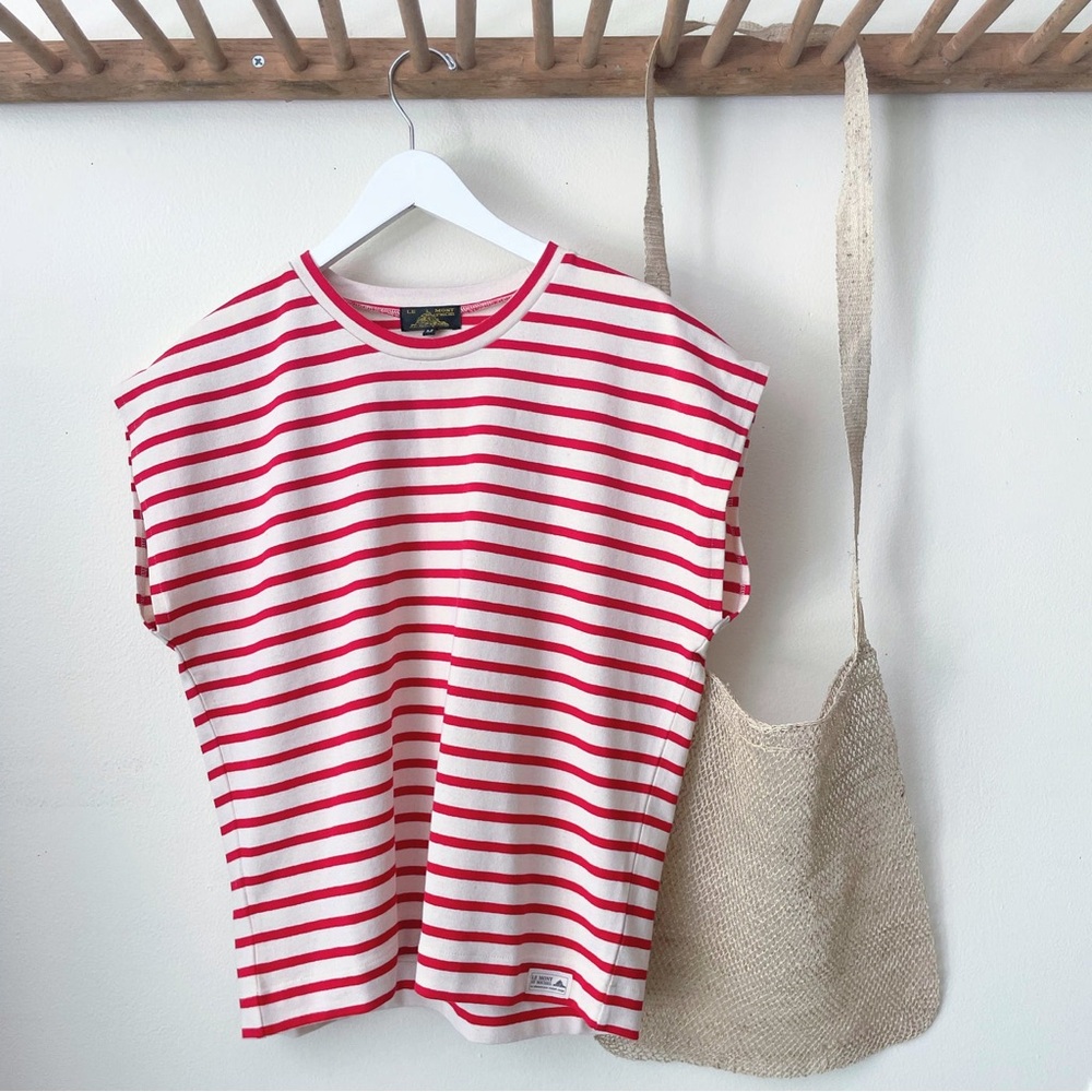 Le Mont St. Michel red and white striped sleeveless shirt, NWT, never worn